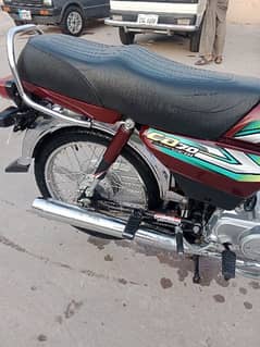 bike acha hai look like new