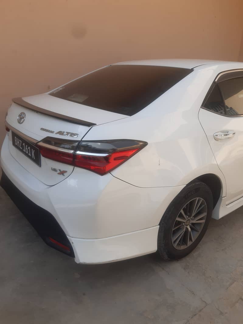 Toyota Altis Grande 2017 5