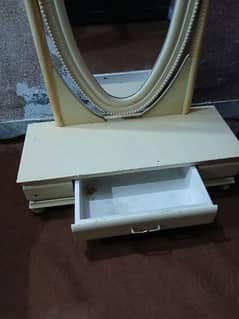 Dressing table and 2 chair with table