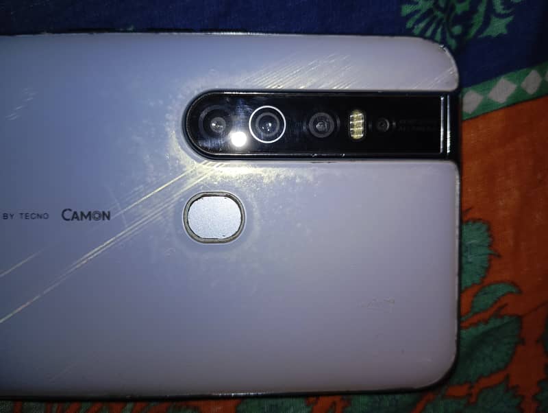 TECNO CAMON 15 PRO 8