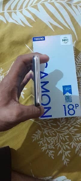 tecno camon 18p 1