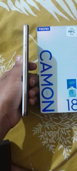 tecno camon 18p 4