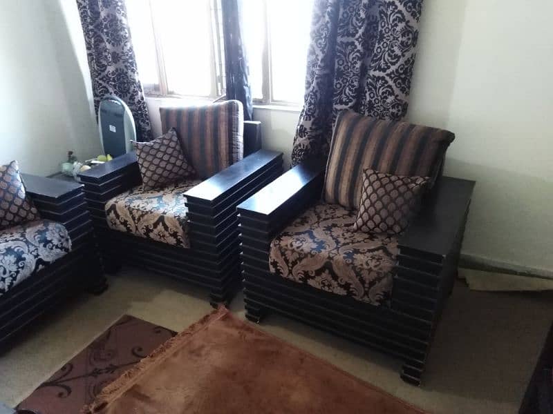 SOFA SET 5 SEATER, GOOD CONDITION, URGENT SALE 1