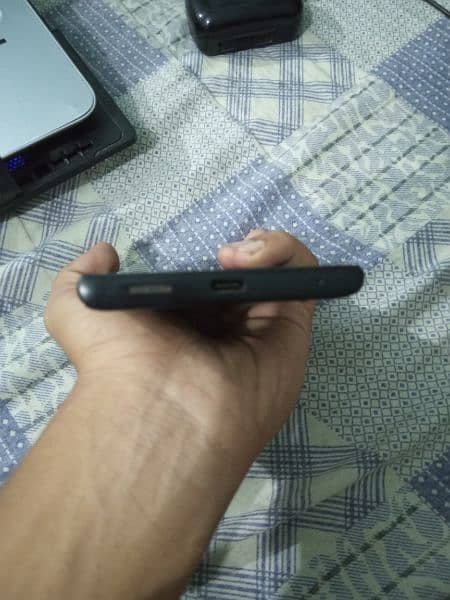 sony experia 32 gb all ok but panel destroy ergent salr kara Raha hon 2