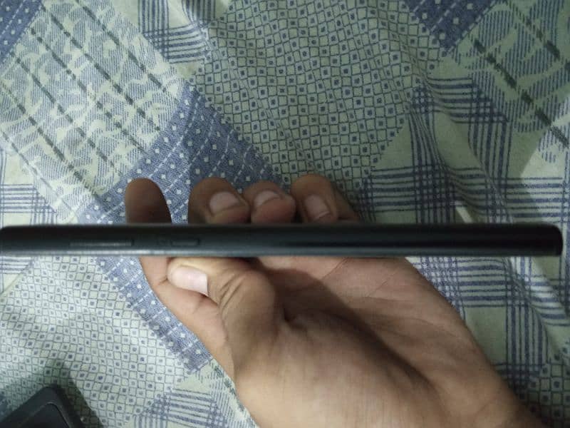 sony experia 32 gb all ok but panel destroy ergent salr kara Raha hon 5