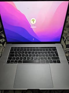 Macbook Pro 2017 | Core i7 | 16gb RAM | 512gb SSD