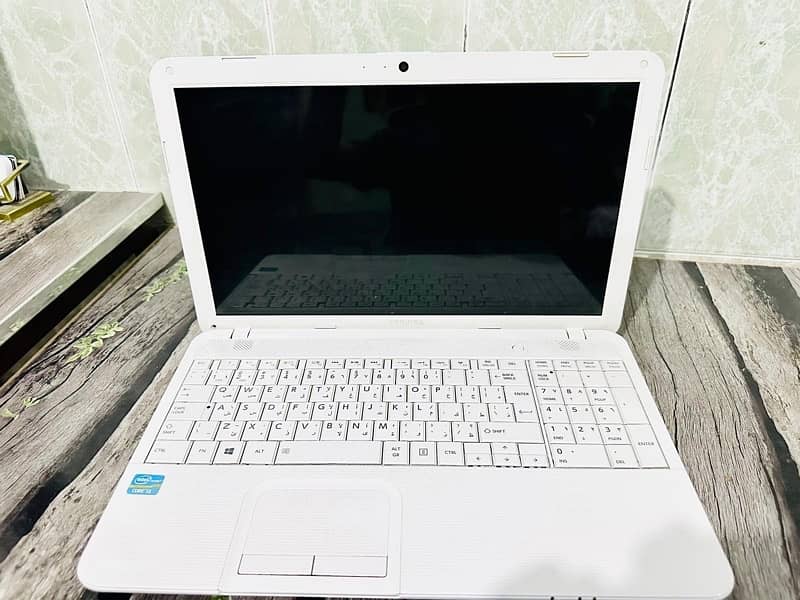 Toshiba Core i3 2