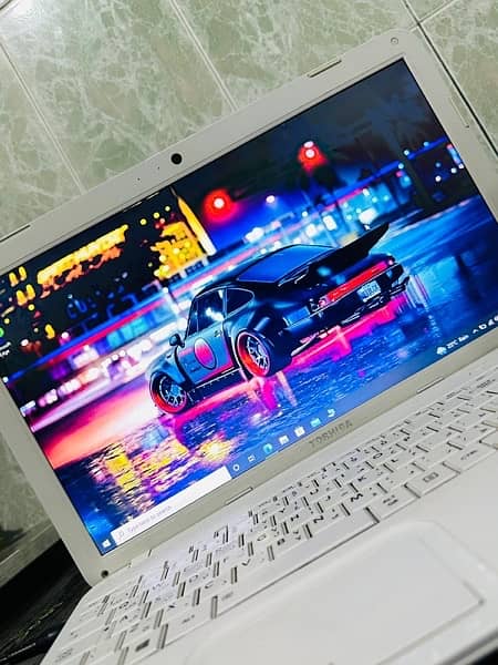 Toshiba Core i3 6