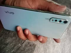 vivo s1 8/256 0