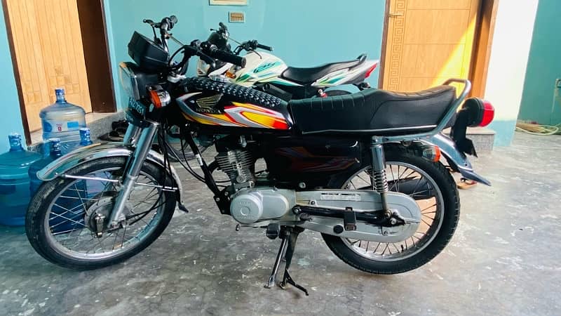 HONDA CG 125 2021 MODEL 2