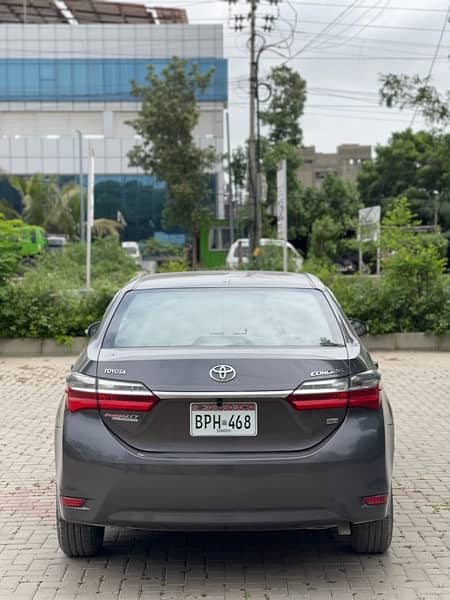 Toyota Corolla GLI 2019 10