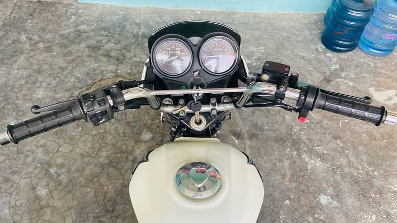 HONDA CB 125F 2022 MODEL 3