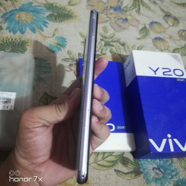 vivo Y20 4GB Ram 64GB Rom Dual sim pTa official approved 0319-9299204. 5