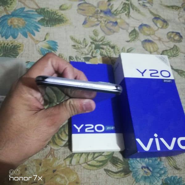 vivo Y20 4GB Ram 64GB Rom Dual sim pTa official approved 0319-9299204. 12