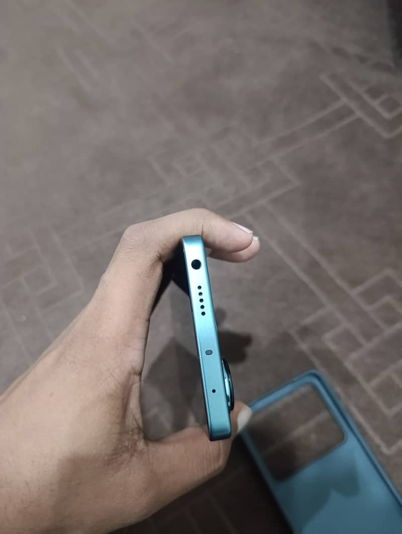 Redmi Note 13 pro 4