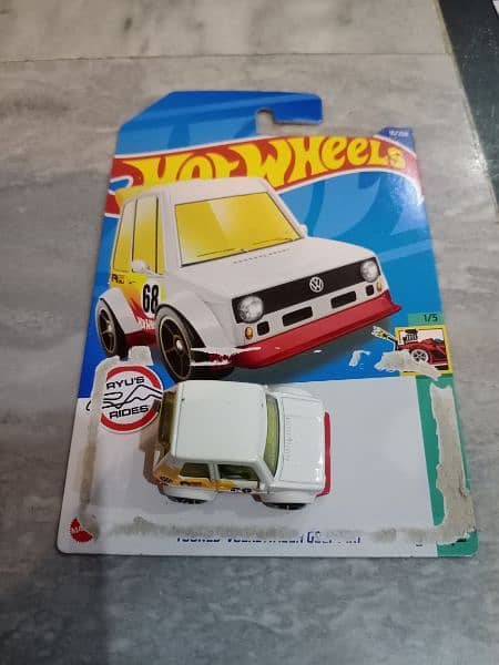 Hotwheels With Cards 18