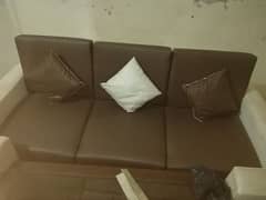 5 seater sofa set with center table