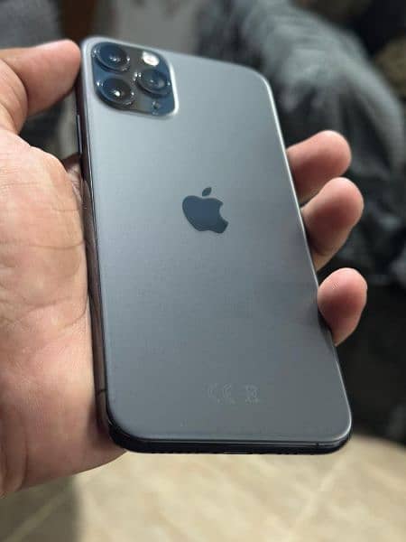 iphone 11 pro 2