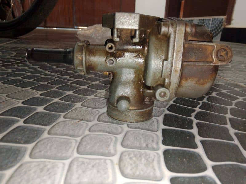 Carburettor 2