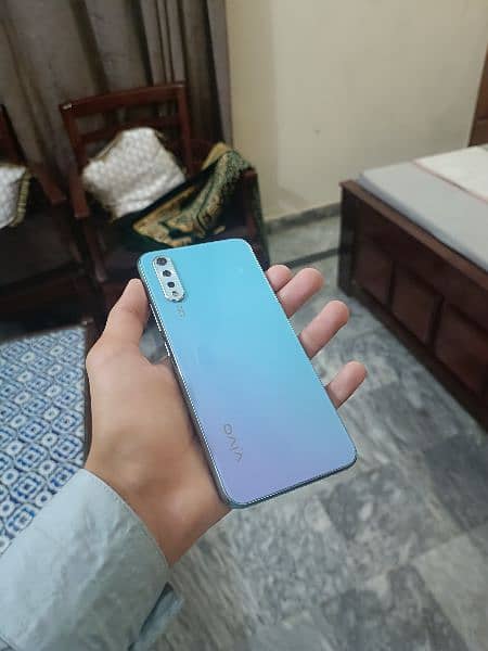 Vivo s1 8/256 pta approved 1