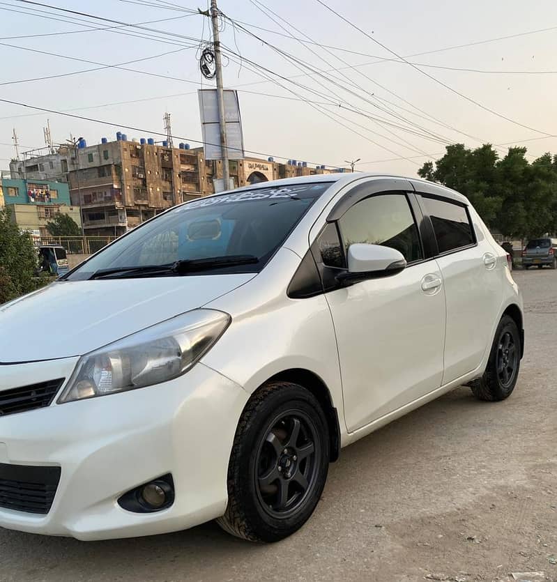 Toyota Vitz 2012 Automatic 2