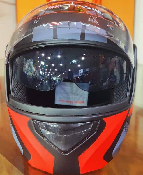 vector red helmet 2