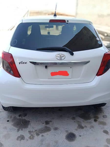 Toyota Vitz 2011 1