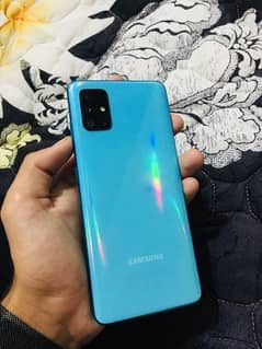 SAMSUNG A51