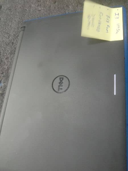 laptop i 3 4th.  generation. 0