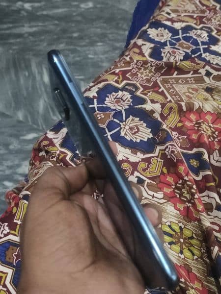 Xiaomi Redmi note 9S 4