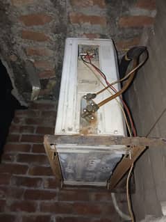 Mitsubishi 1 ton non inverter Ac