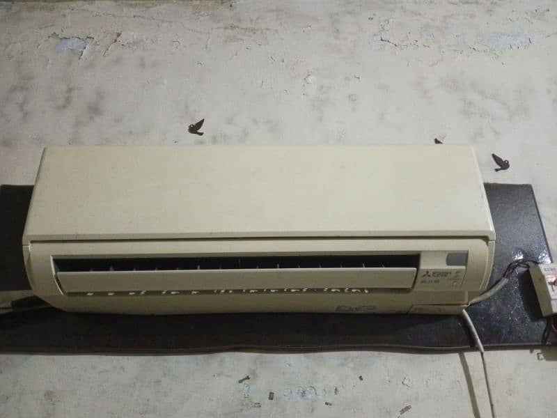 Mitsubishi 1 ton non inverter Ac 6