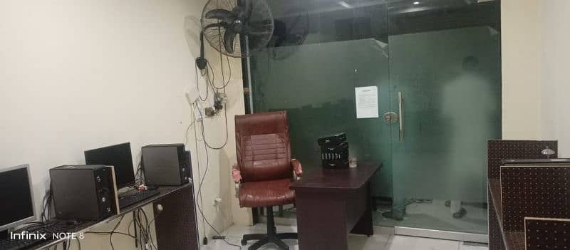 Furnished office for rent 2