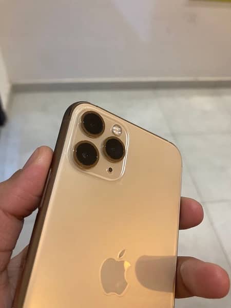 iphone 11 pro approved with box 1