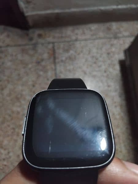 fitbit versa 2 original uk made 9