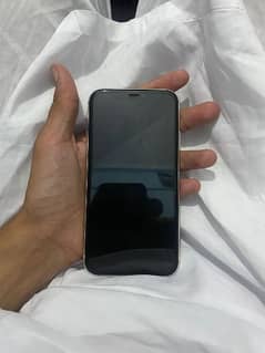 Iphone 11 10 by 10 128 gb