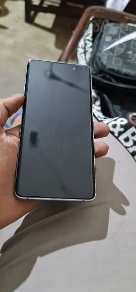 samsung s10 5g 8/256 gb 3