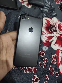 iPhone 7 PTA