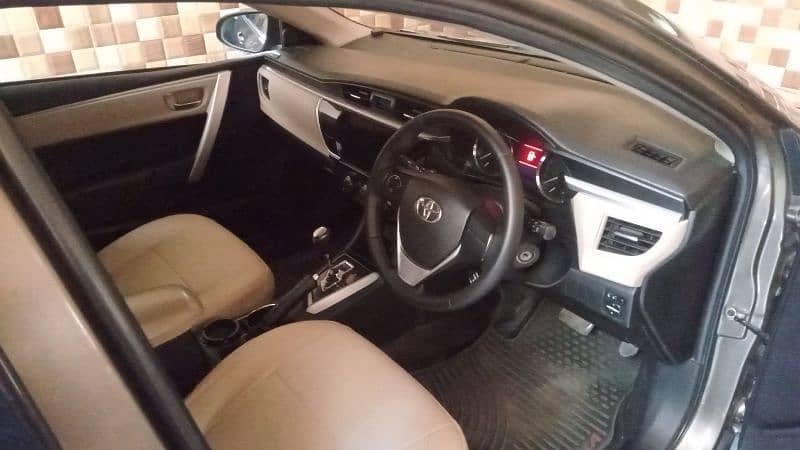 Toyota Altis Grande 2015 1