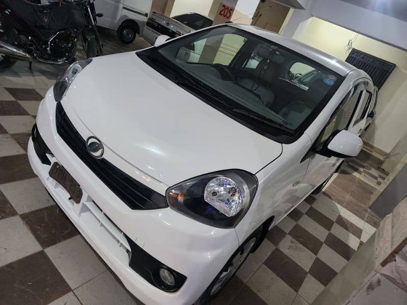 Daihatsu Mira 2015 1