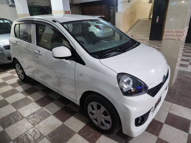 Daihatsu Mira 2015 6