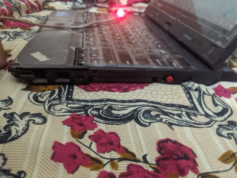 Lenovo Thinkpad x230 2in1 touch working & keyboard not working 3