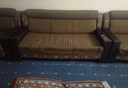 5 seater sofa available for urgent sale