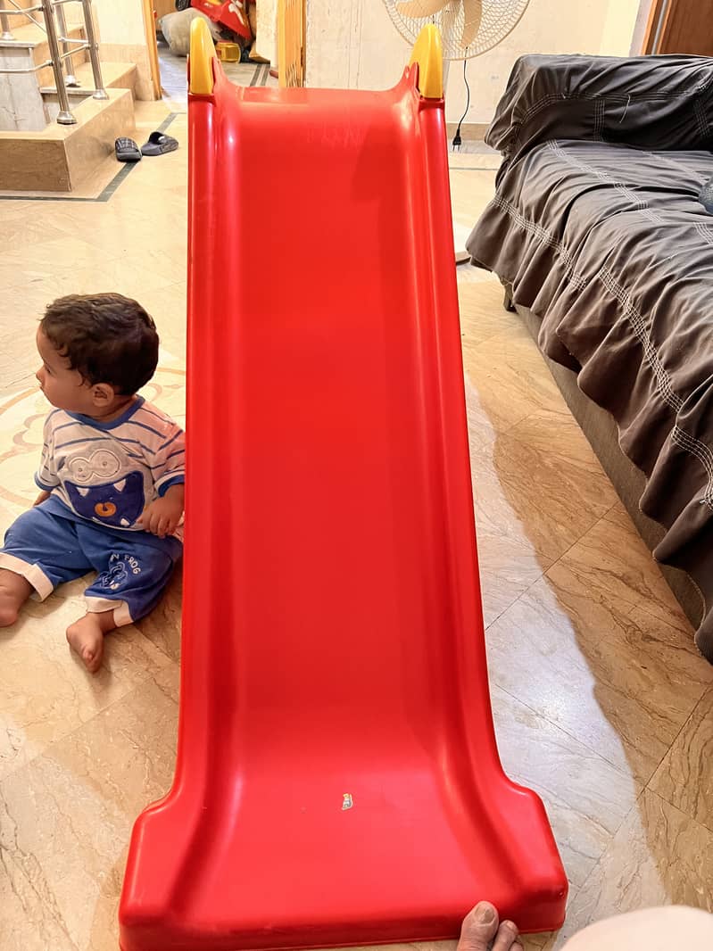 Kids slide Almost New Condition Madina Colony Walton Lahore 4