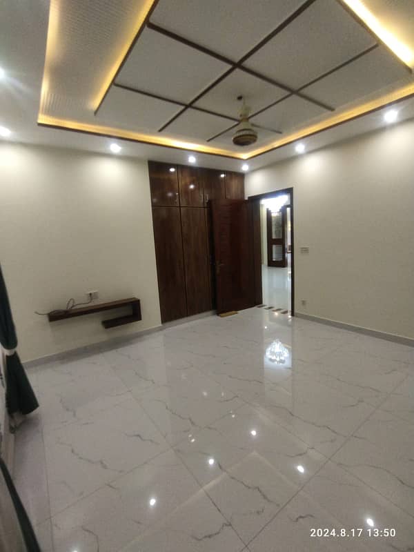 10 Marla House available For Sale In sector E Rafi Block Bahria Town Lahore 8