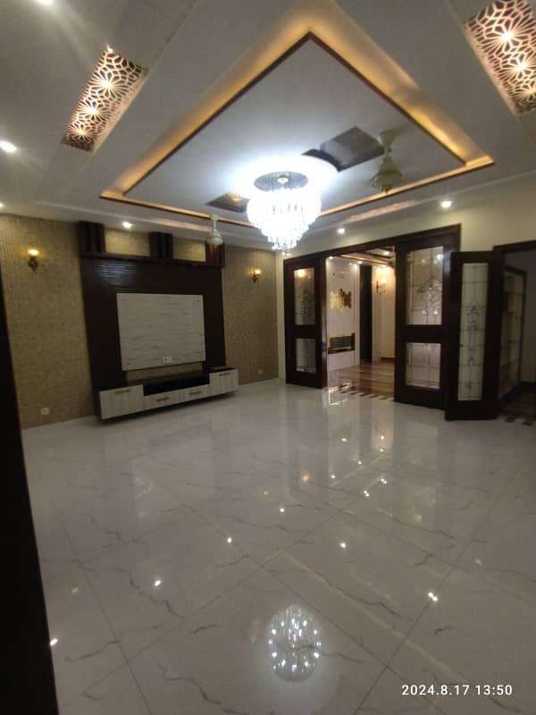 10 Marla House available For Sale In sector E Rafi Block Bahria Town Lahore 9