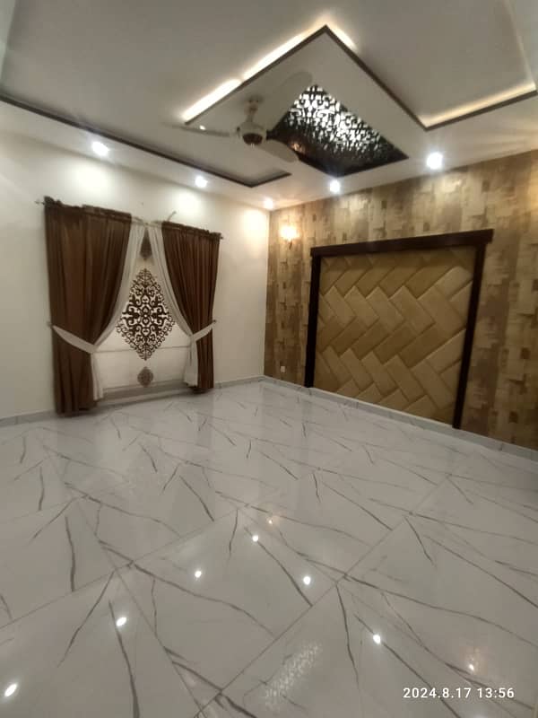 10 Marla House available For Sale In sector E Rafi Block Bahria Town Lahore 21