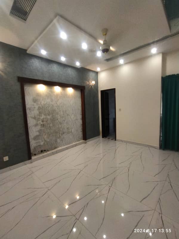 10 Marla House available For Sale In sector E Rafi Block Bahria Town Lahore 25