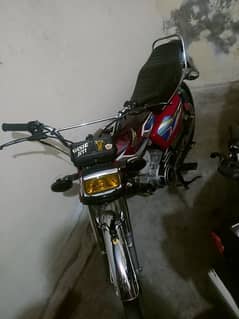 HONDA 125 RED