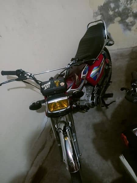 HONDA 125 RED 0